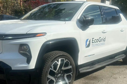 Toronto man replaces EV truck battery after 3K kilometres