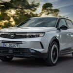 Long-Distance Champion: The New Grandland Plug-in Hybrid | Opel