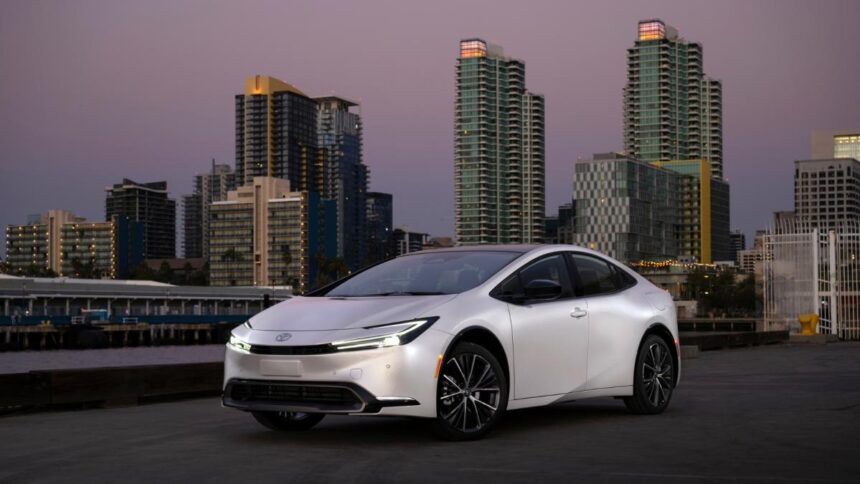 6 Hybrid Vehicles Worth Buying in 2025