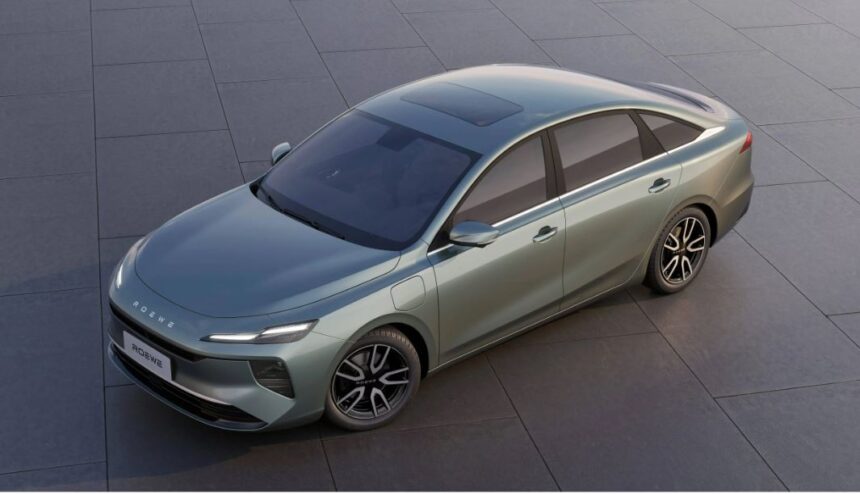 SAIC Roewe D6 sets new Guinness power consumption record for EV in China