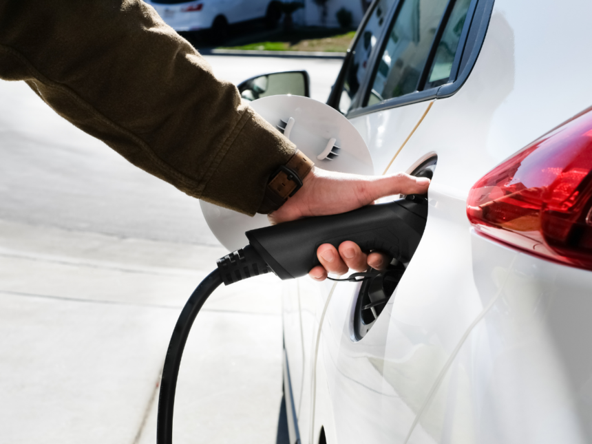 UK to Allow Hybrid Vehicle Sales Through to 2035