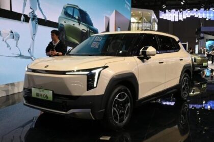 Dongfeng's electric SUV Nammi 06 debuts at 2025 Shanghai Auto Show