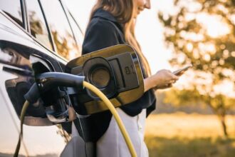 Some hybrid cars thirstier than petrol peers – Australian study