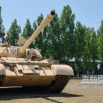 Geely Galaxy E5's Aegis Gold Brick Battery passes 36-ton tank compression test
