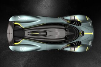 2022 Aston Martin Valkyrie in green color.
