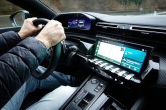 cover Electric and hybrid cars gain ground as overall vehicle registrations drop