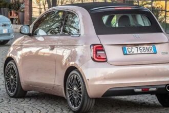Fiat Revs Up Hybrid 500