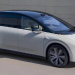 Li Auto i8 electric SUV revealed 720 km range with a 97.8 kWh ternary NMC battery